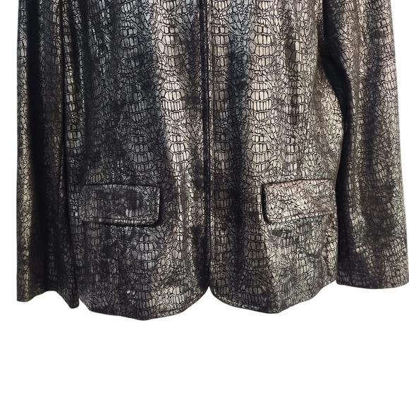 Alfred Dunner Women's Black Gray Metallic Snake Skin Jacket Size 14 - Picture 4 of 7